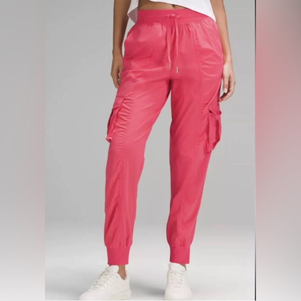 Lululemon Dance Studio Relaxed-Fit Mid-Rise Cargo Jogger Glaze pink large NWT